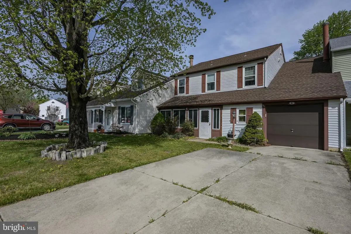 4 Warbler Dr, Voorhees, NJ 08043 - #1
