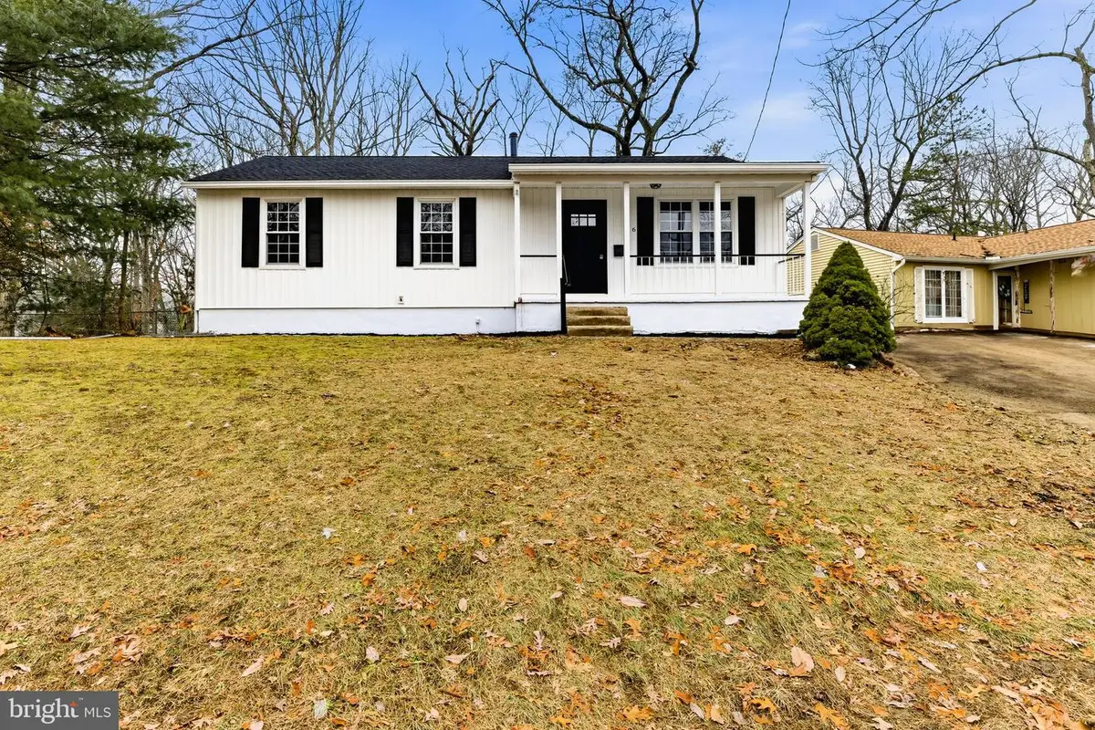 16 E Woodburn Ave, Pine Hill, NJ 08021 - #1