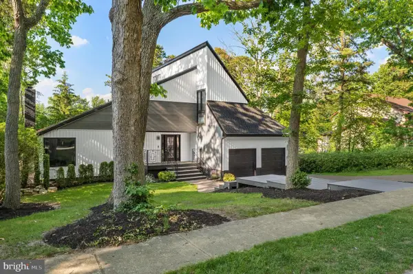 8 Chipley Run, VOORHEES, NJ 08043