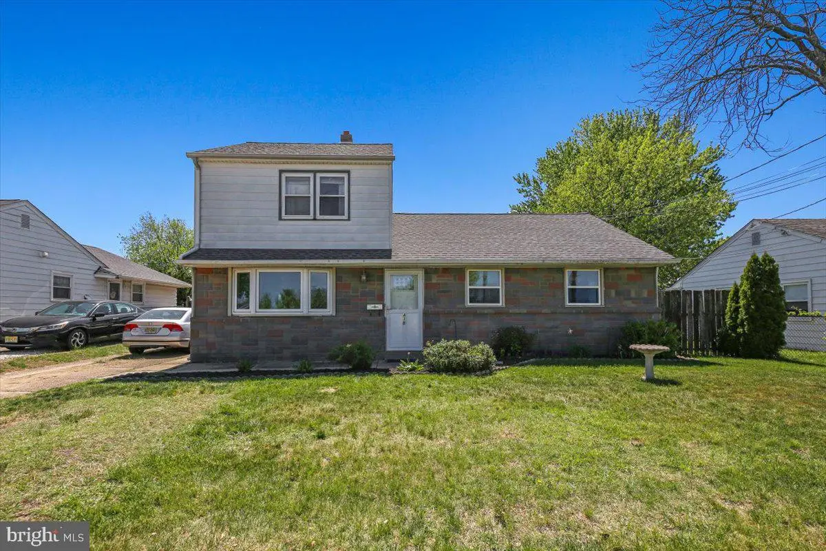 438 W Browning Rd, Bellmawr, NJ 08031 - #1