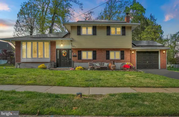 693 Thorny Ln, GLENDORA, NJ 08029