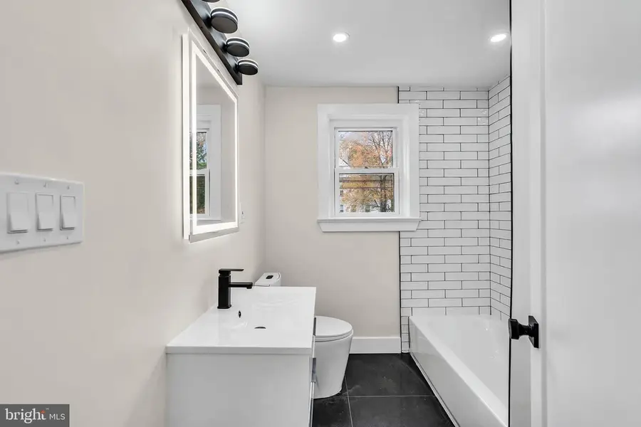 37 Washington Ave, Berlin, NJ 08009 - #3