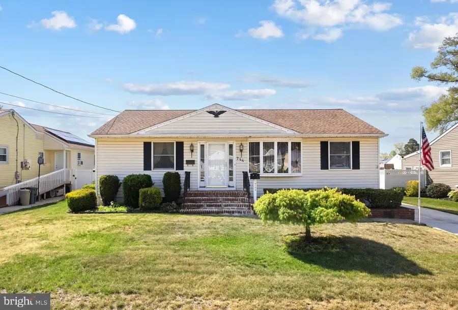 744 W 3rd Ave, Runnemede, NJ 08078 - #2