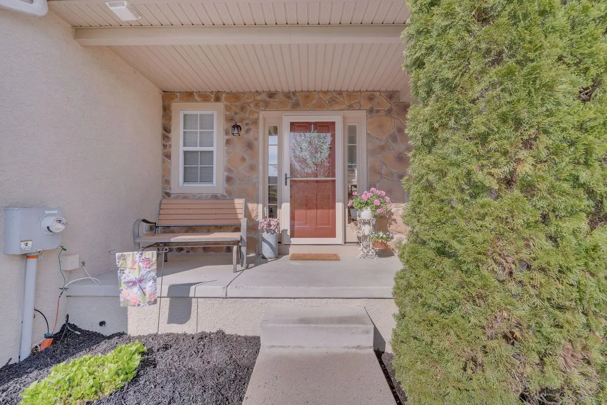 34 Glacier Dr, Berlin, NJ 08009 - #1