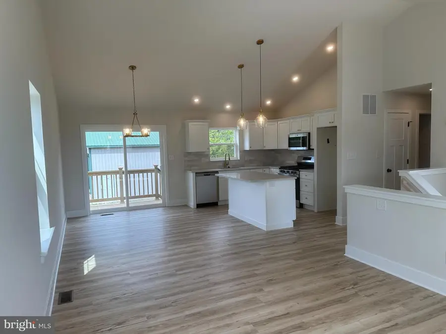 8 Oxford Ave, Gloucester City, NJ 08030 - #3