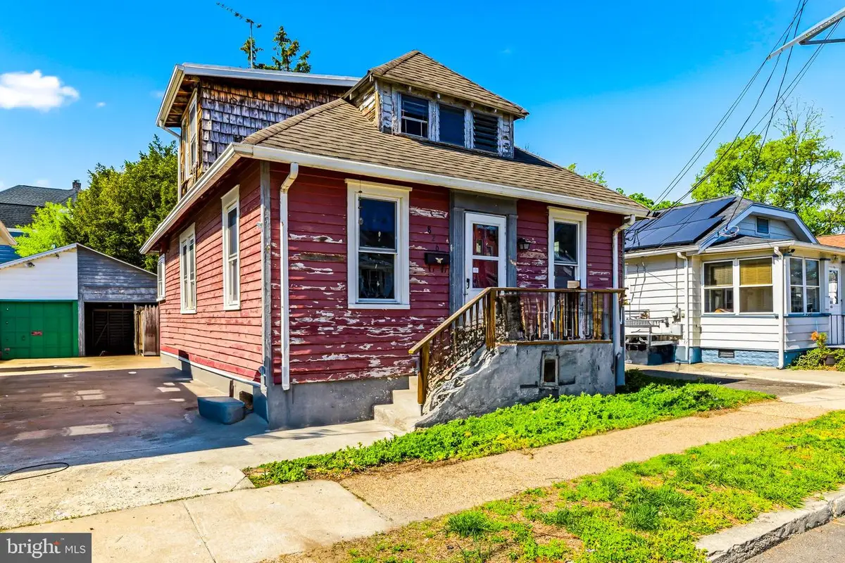 826 Bergen St, Gloucester City, NJ 08030 - #1