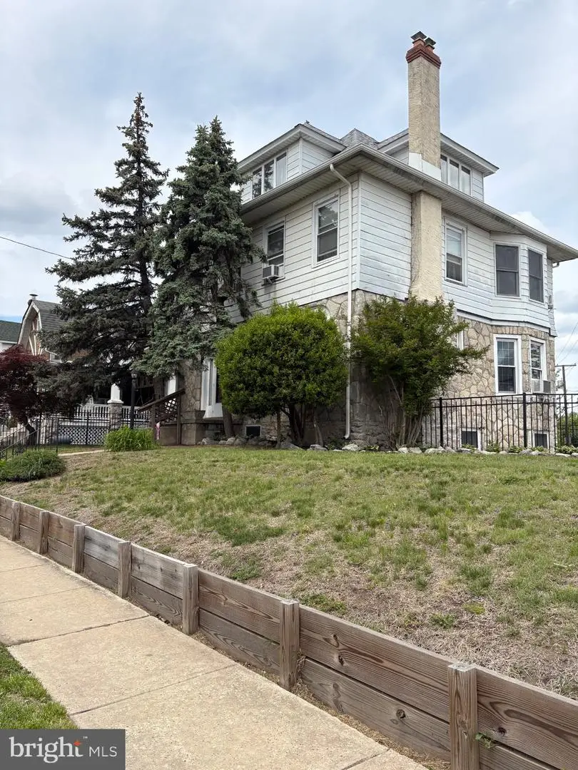 945 Hudson St, Gloucester City, NJ 08030 - #2