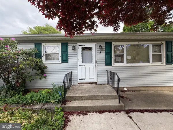 5 Cambridge Ave, SICKLERVILLE, NJ 08081