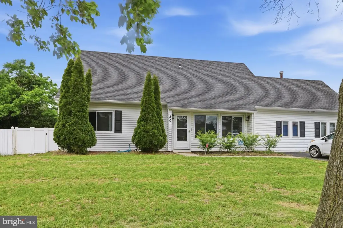 30 Pershing Ln, Sicklerville, NJ 08081 - #1