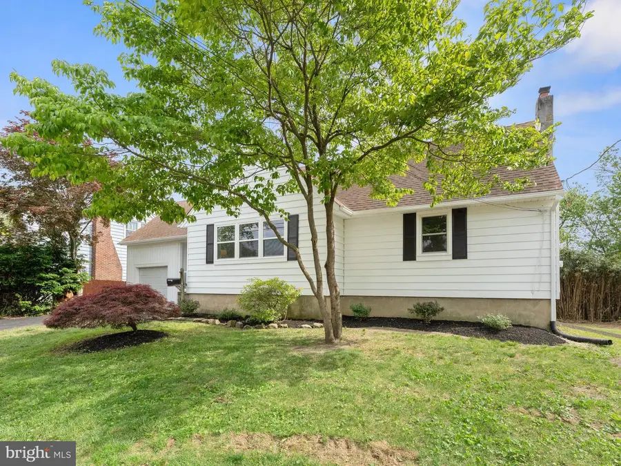209 Lincoln Ave, West Collingswood Heights, NJ 08059 - #2