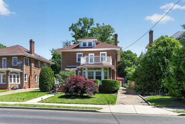 2722 Cove Rd, PENNSAUKEN, NJ 08109