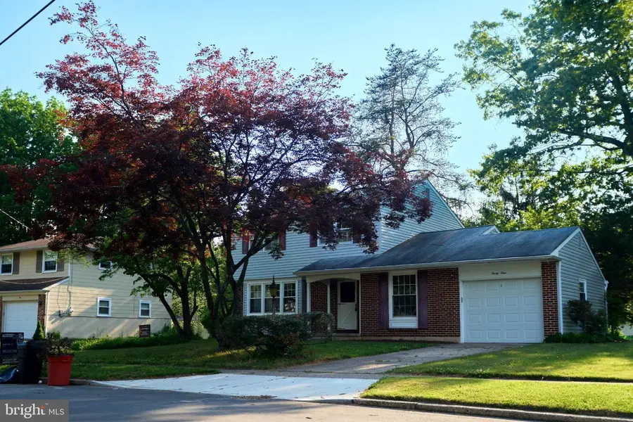 34 Hillside Rd, Stratford, NJ 08084 - #2