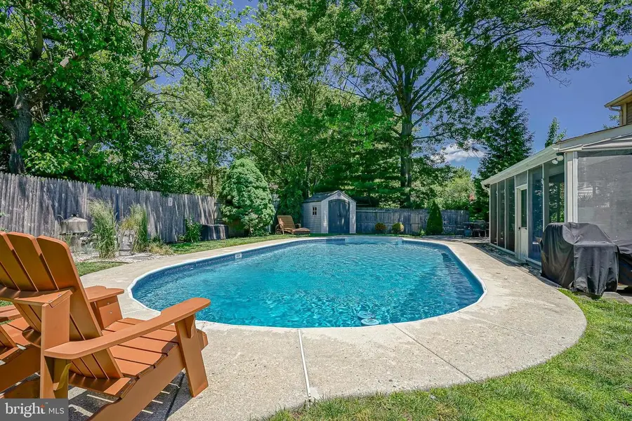 8 Brondesbury Dr, Cherry Hill, NJ 08003 - #2