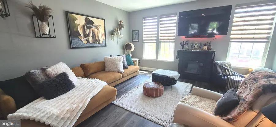 70 Village Green Ln, Sicklerville, NJ 08081 - #3