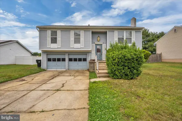11 Decatur Ln, SICKLERVILLE, NJ 08081