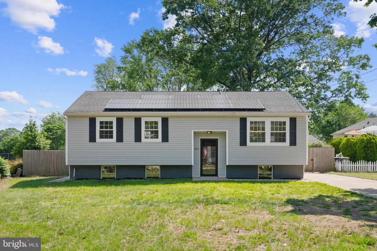250 Fairview Ave, West Berlin, NJ 08091 - #1