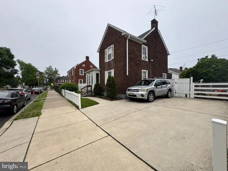1515 Collings Rd, Camden, NJ 08104 - #3