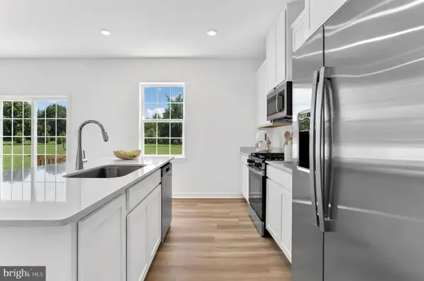 17 Handbell Ln, SICKLERVILLE, NJ 08081