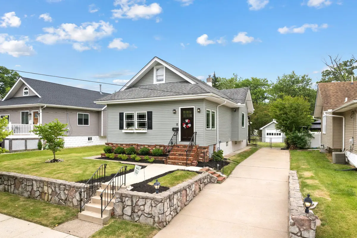 612 W Graisbury Ave, Audubon, NJ 08106 - #1