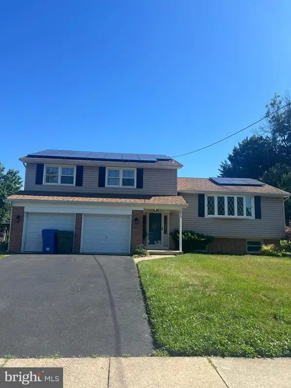 621 Croyden Dr, CHERRY HILL, NJ 08003