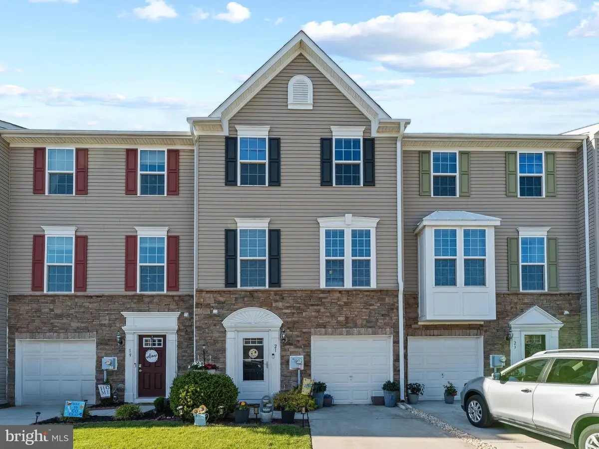 21 Tailor Ln, Sicklerville, NJ 08081 - #1