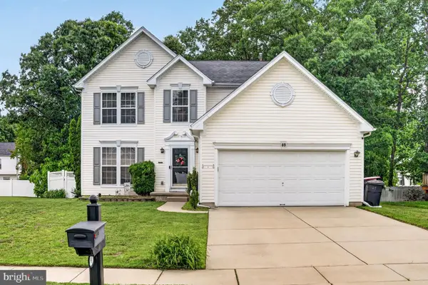 69 Vance Ave, SICKLERVILLE, NJ 08081