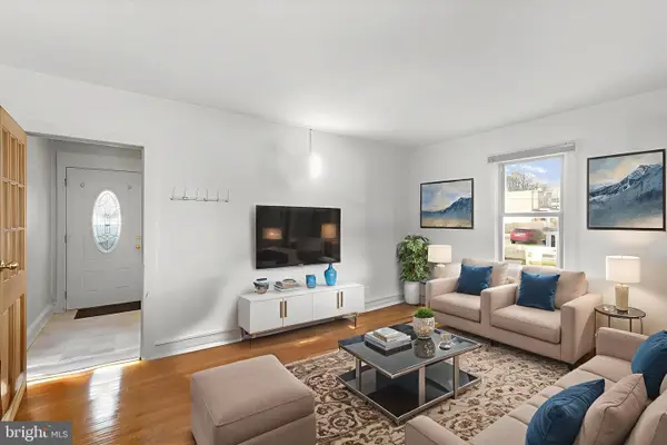 2240 40th St, PENNSAUKEN, NJ 08110