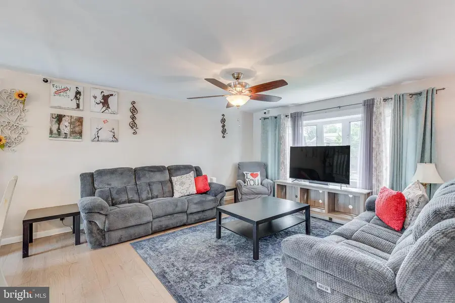 223 Fairmount Ave, Blackwood, NJ 08012 - #2