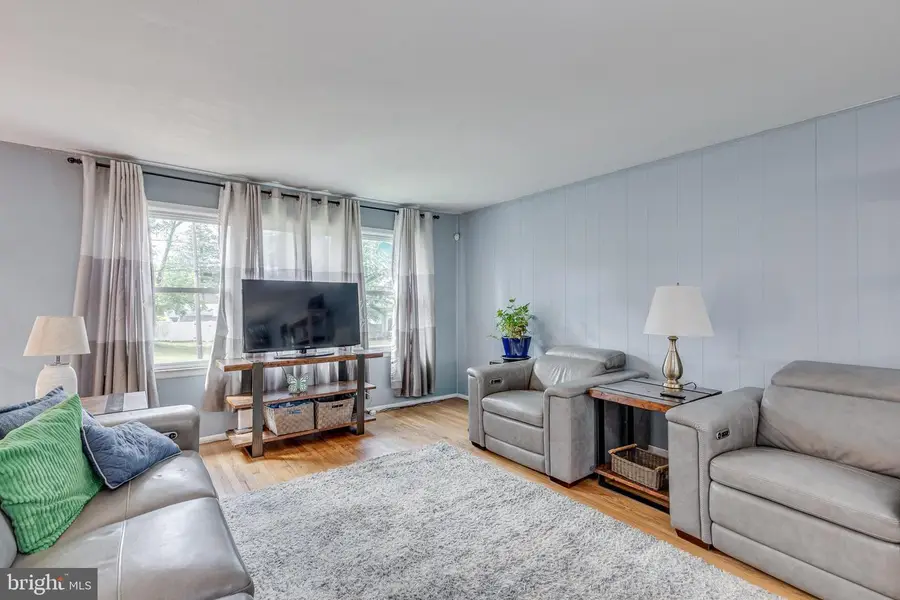 211 Fairmount Ave, Blackwood, NJ 08012 - #2