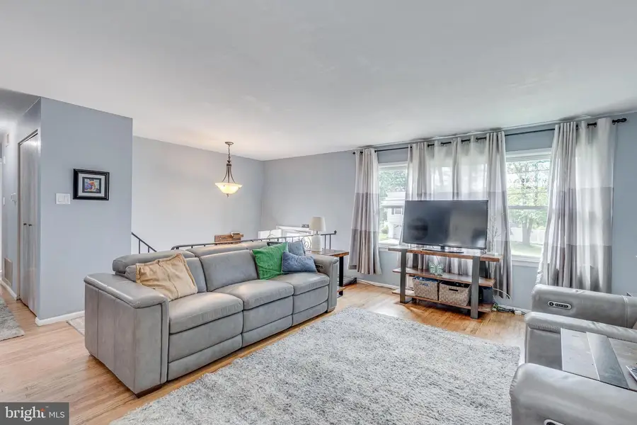 211 Fairmount Ave, Blackwood, NJ 08012 - #3