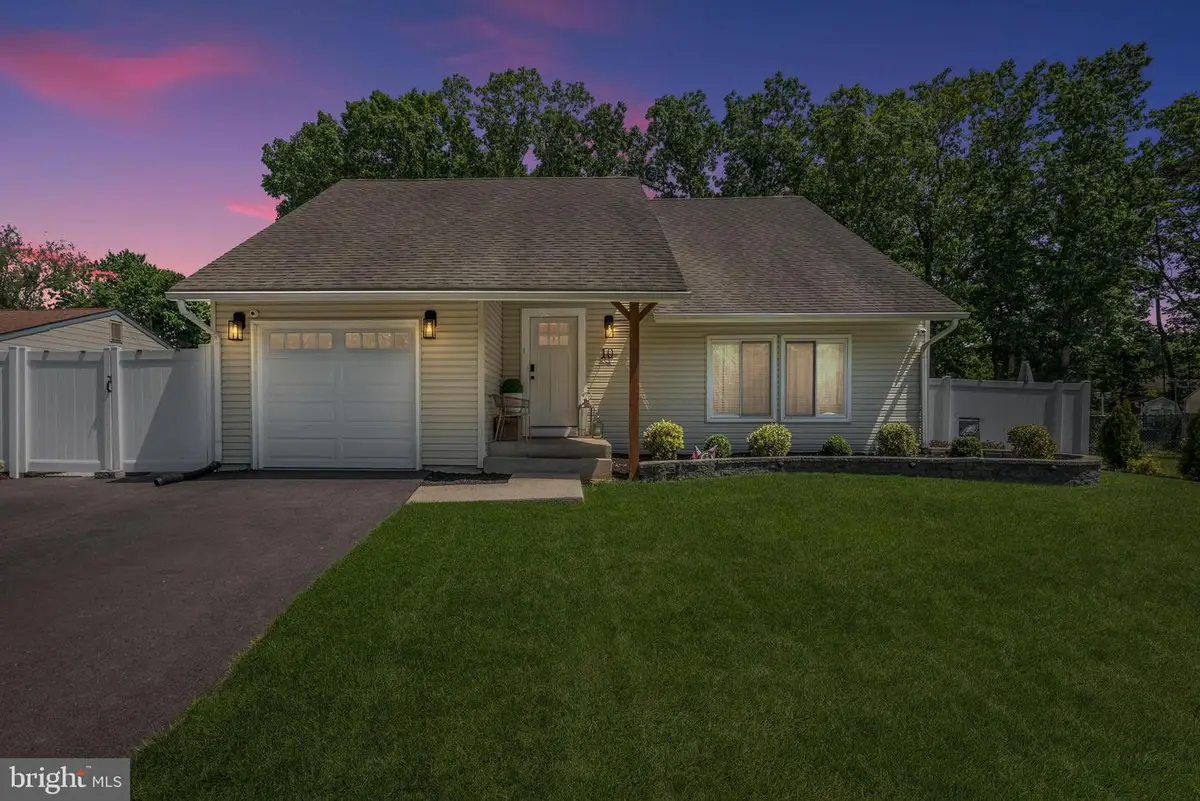 10 Edgeview Ln, Sicklerville, NJ 08081 - #1