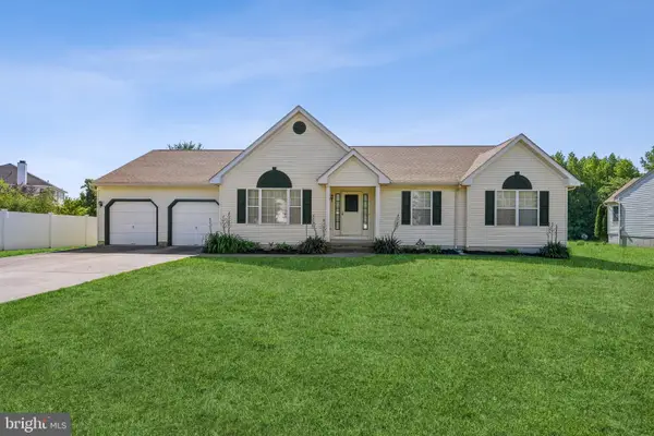 64 Peters Ln, BLACKWOOD, NJ 08012