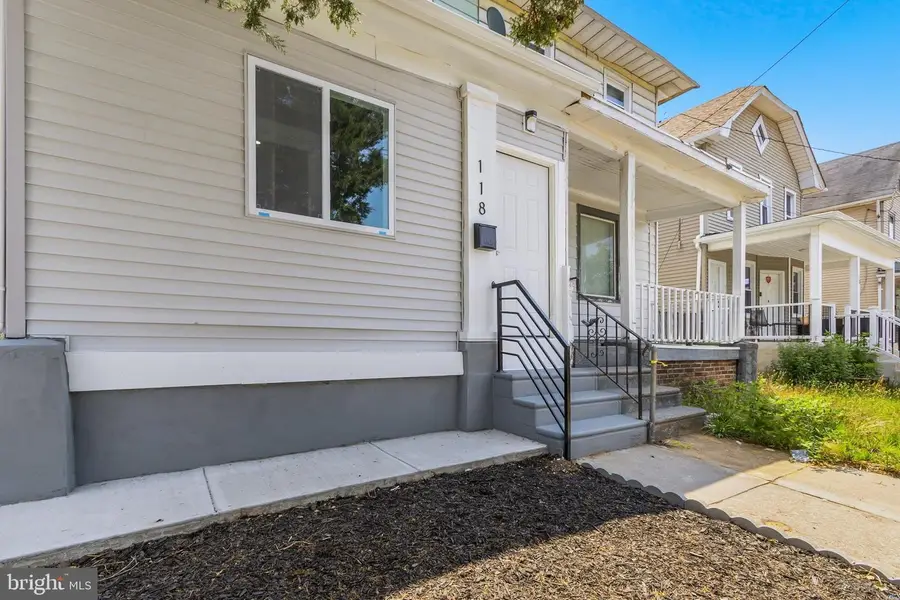 118 S 32nd St, Camden, NJ 08105 - #3