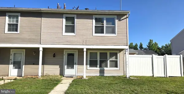 4 Lyons Ct, SICKLERVILLE, NJ 08081