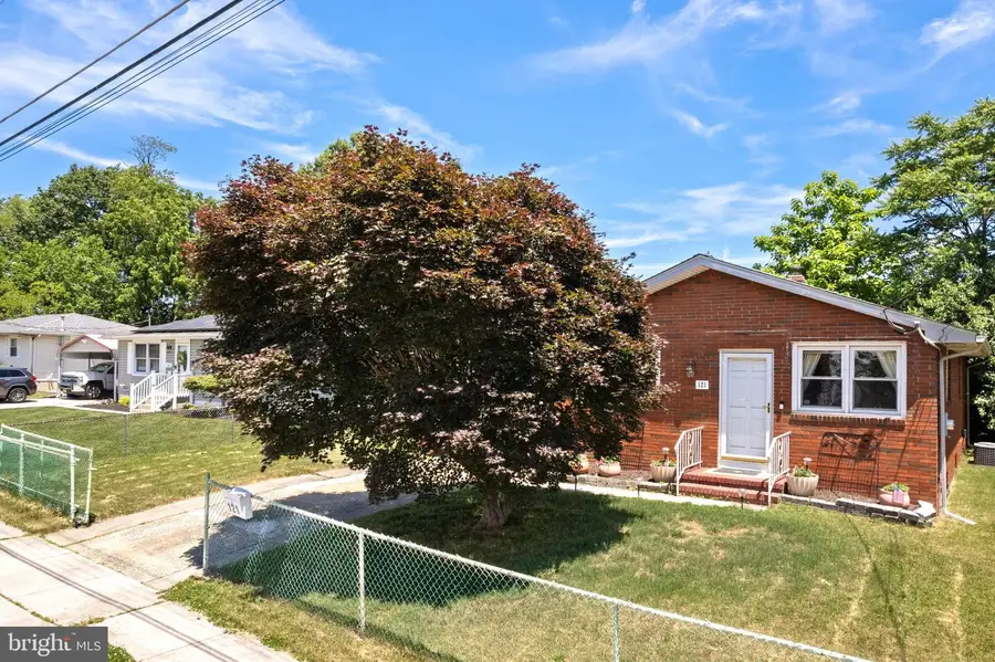 121 Dobbs Ave, Bellmawr, NJ 08031 - #3