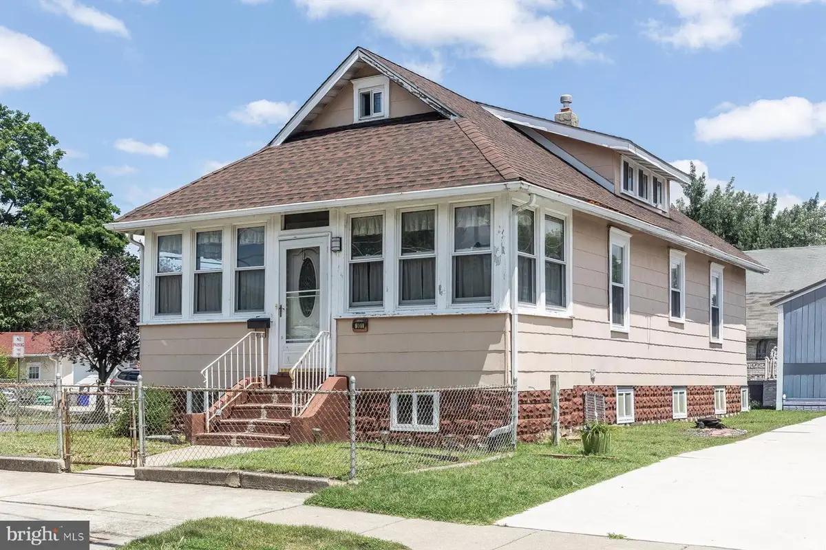 901 Powell St, Gloucester City, NJ 08030 - #1
