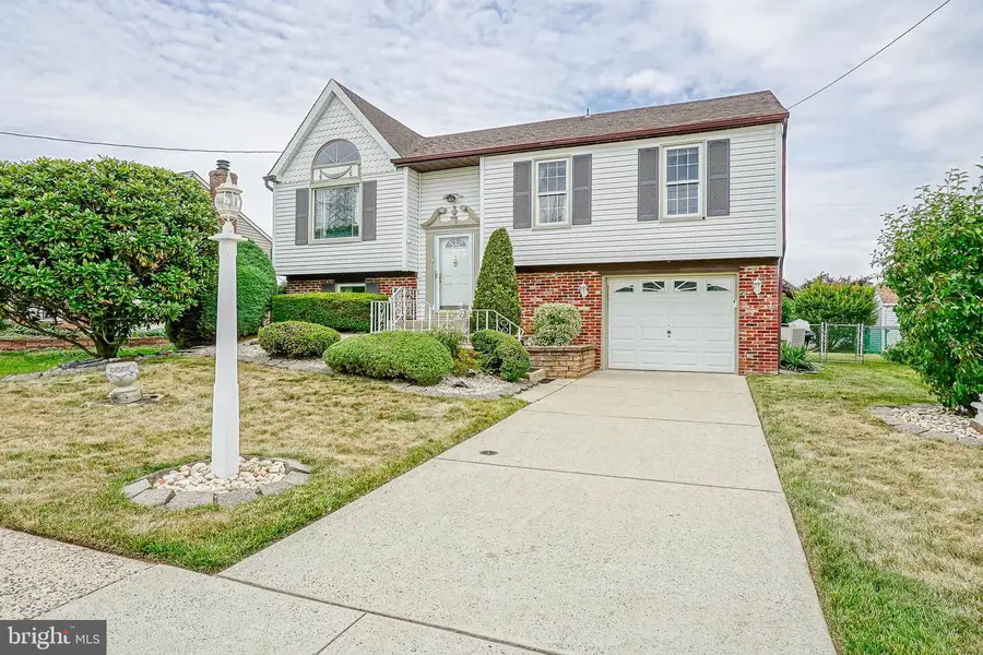 7841 Wyndam Rd, Pennsauken, NJ 08109 - #2