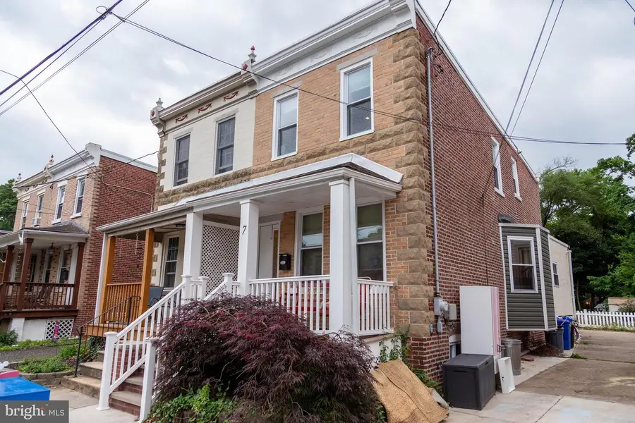 7 Center St, Collingswood, NJ 08108 - #3