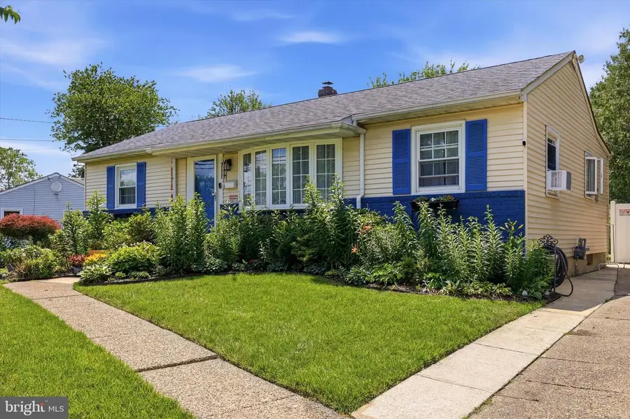509 Oak Dr, Somerdale, NJ 08083 - #2