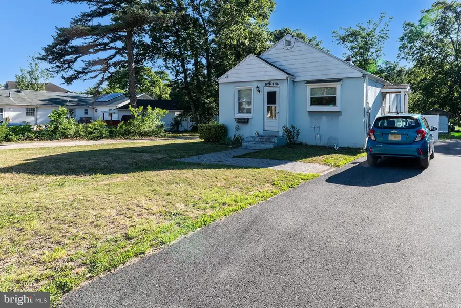 406 Oak Ave, West Berlin, NJ 08091 - #3