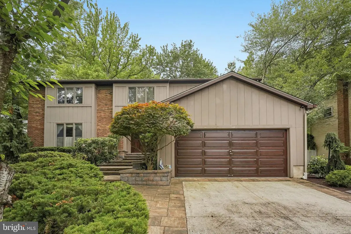 21 Teak Ct, Cherry Hill, NJ 08003 - #1