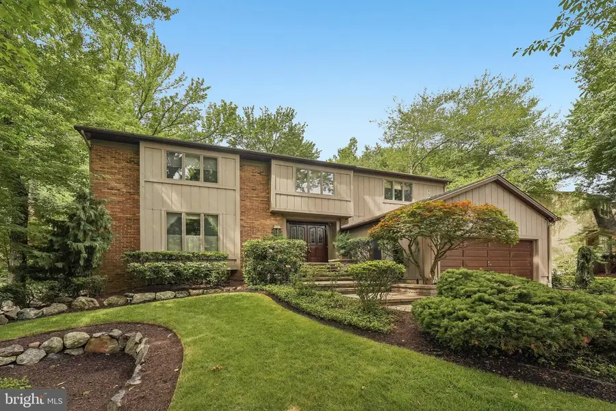 21 Teak Ct, Cherry Hill, NJ 08003 - #2