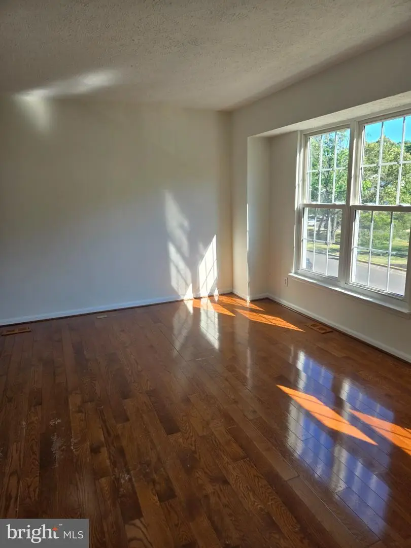 3 Wagon Wheel Dr, Sicklerville, NJ 08081 - #3