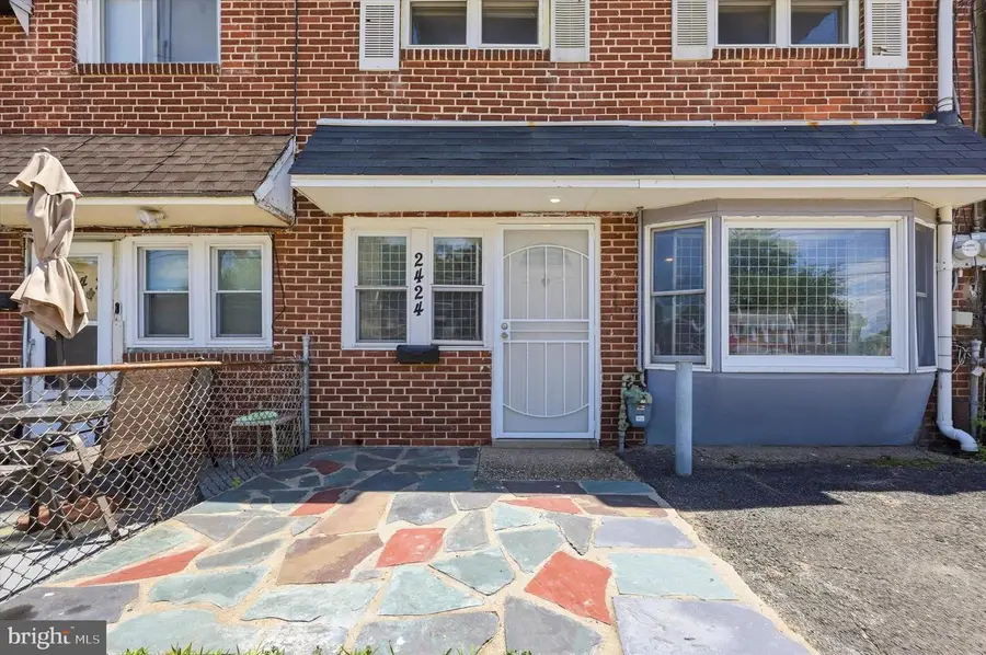 2424 Arnold St, Camden, NJ 08104 - #2