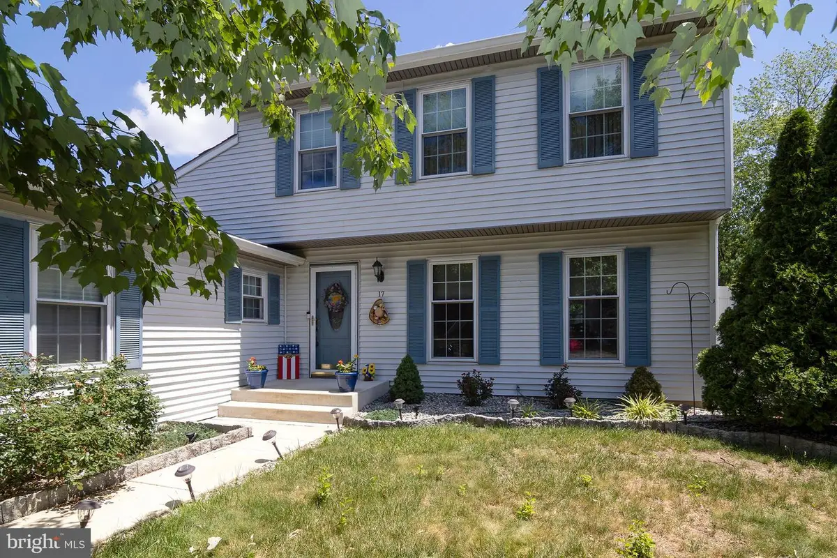 17 Stafford Pl, Sicklerville, NJ 08081 - #1