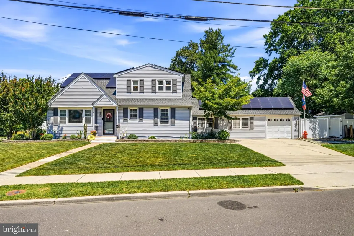 411 W Cedar Ave, Oaklyn, NJ 08107 - #1