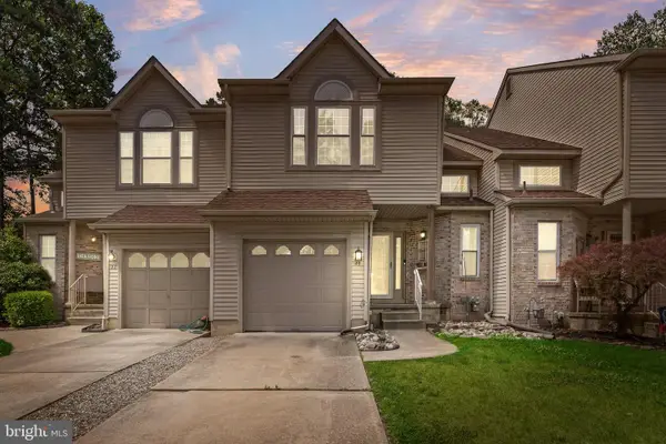 31 Smokey Run Dr, BERLIN, NJ 08009