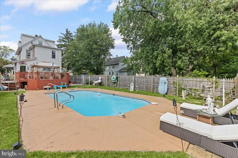 42 Spruce St, Cherry Hill, NJ 08002 - #3