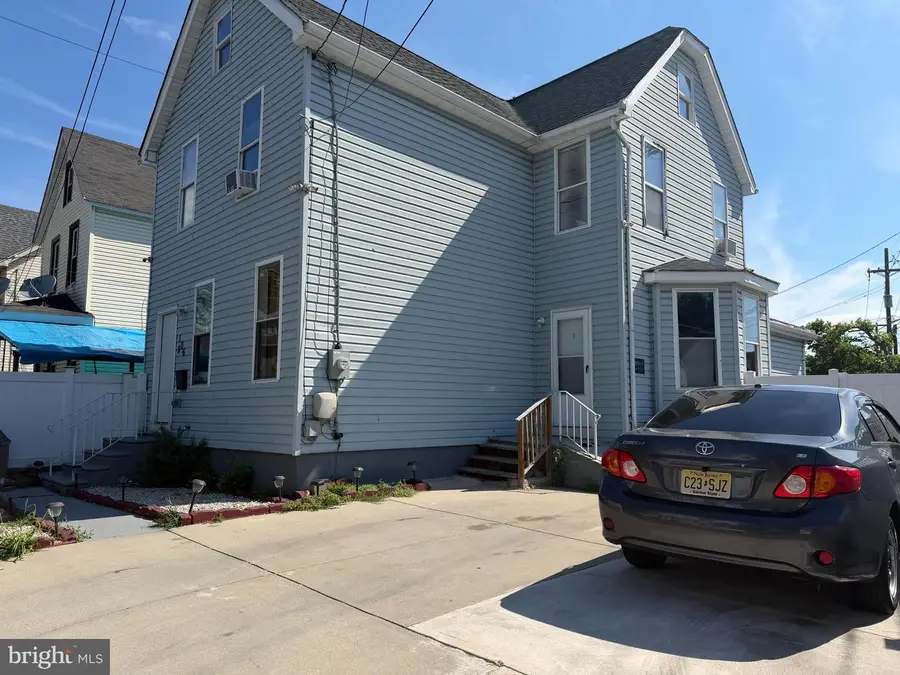 106 S 36th St, Camden, NJ 08105 - #2