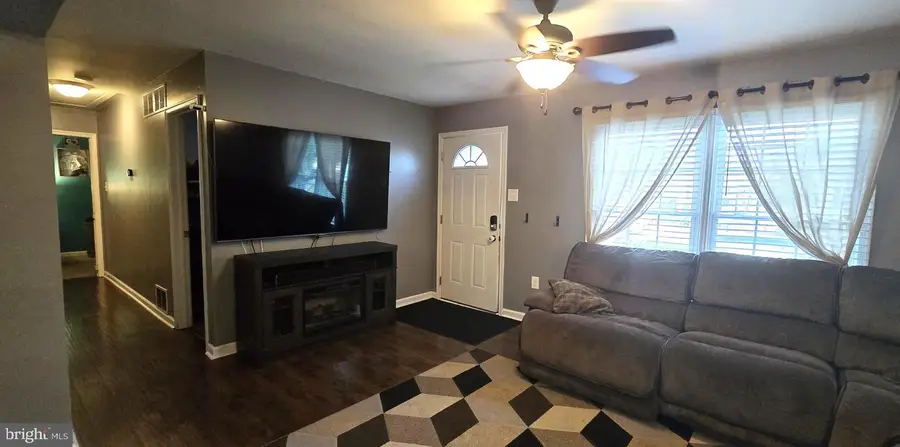56 Belleview Ave, Sicklerville, NJ 08081 - #3